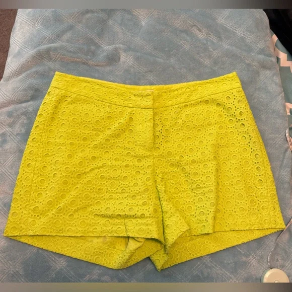 Crown & Ivy Lime Eyelet Shorts - Picture 1 of 6